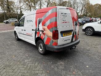 krockskadad bil bedrijf Volkswagen Caddy maxi 2.0 TDI L2H1 BMT Maxi Comfortline. 2017/4