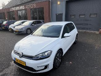 Volkswagen e-Golf  picture 29