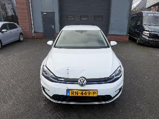 Volkswagen e-Golf  picture 8