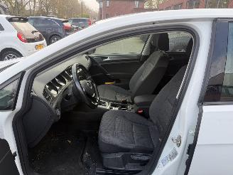 Volkswagen e-Golf  picture 18