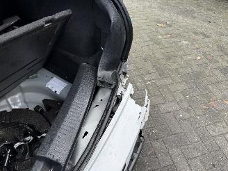 Volkswagen T-Roc 1.6 TDI Style Business (SUV 5-dr.) picture 15