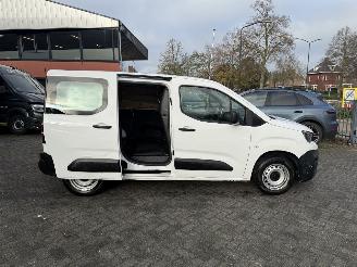 Peugeot Partner 1.2  BENZINE  PureTech Premium picture 13