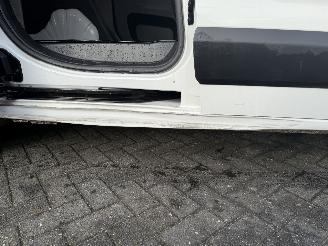 Peugeot Partner 1.2  BENZINE  PureTech Premium picture 12