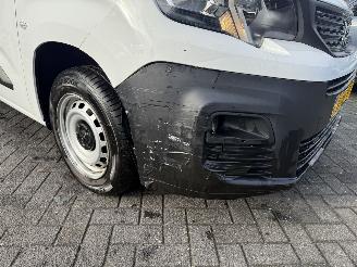 Peugeot Partner 1.2  BENZINE  PureTech Premium picture 16