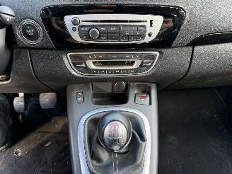 Renault Scenic 1.2 TCe Bose (MPV 5-dr.) picture 23