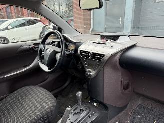 Toyota iQ 1.0 VVTi Aspiration AUTOMAAT picture 22