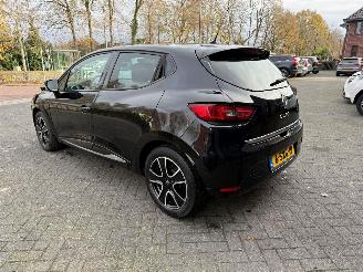 Renault Clio 0.9 TCe Dynamique  NAVIGATIE Hatchback 5-dr. picture 3
