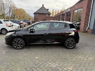 Renault Clio 0.9 TCe Dynamique  NAVIGATIE Hatchback 5-dr. picture 2