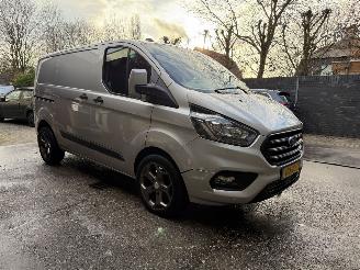 krockskadad bil bedrijf Ford Transit Custom 300 2.0 TDCI L1H1 AUTOMAAT Trend 2022/3