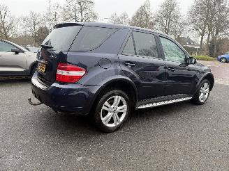 Mercedes ML 320 CDI  AUTOMAAT (SUV 5-dr.) picture 27