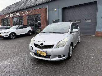 Damaged car Toyota Verso 1.8 VVT-i Aspiration (MPV 5-dr.) 2009/5