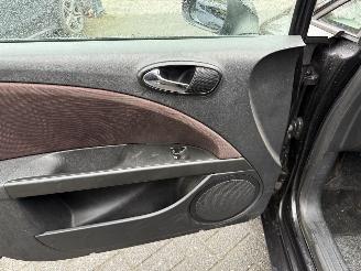 Seat Leon 2.0 FSI Reference (Hatchback 5-dr.) picture 17