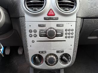 Opel Corsa 1.2-16V Essentia (Hatchback 3-dr.) picture 17