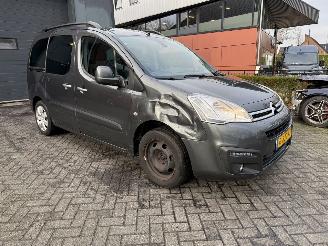 Citroën Berlingo 1.2 PureTech Feel (MPV 5-dr.) picture 7