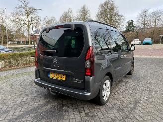 Citroën Berlingo 1.2 PureTech Feel (MPV 5-dr.) picture 5