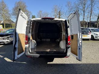 Mercedes Vito 110 CDI Lang (Bedrijfsauto 4-dr.) picture 10