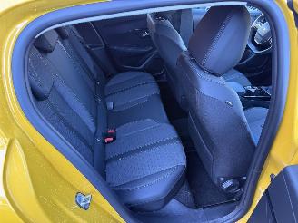 Peugeot 208 1.2 PureTech Allure (Hatchback 5-dr.) picture 36