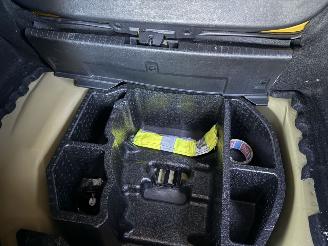 Peugeot 208 1.2 PureTech Allure (Hatchback 5-dr.) picture 30