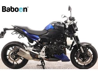 krockskadad bil motor BMW F 900 R  2021/6