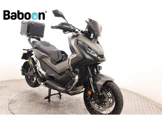 Honda  X-ADV picture 2