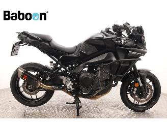 krockskadad bil auto Yamaha Octavia Tracer 9 2024/8