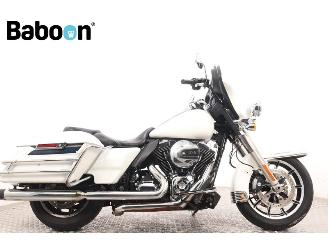 Uttjänta bilar auto Harley-Davidson C-klasse FLHTP Electra Glide Police 2014/1
