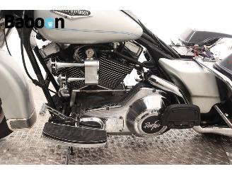 Harley-Davidson  FLHRCI Road King Classic picture 18