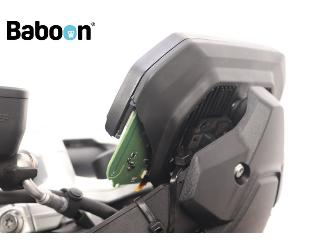 BMW F 900 R Triple Black picture 10