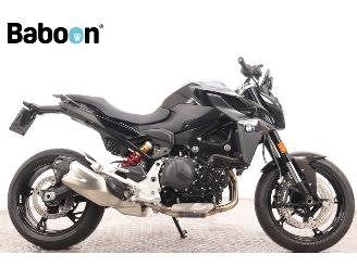krockskadad bil motor BMW F 900 R Triple Black 2025/4
