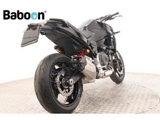 BMW F 900 R Triple Black picture 8