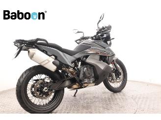 KTM  890 Adventure picture 8