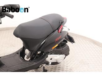 Piaggio  Zip 45KM picture 17