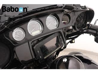 Harley-Davidson  FLHTK Ultra Glide Limited ABS picture 24