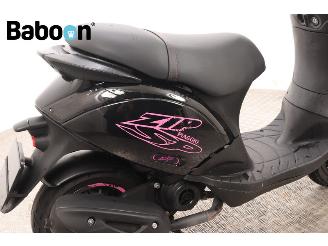 Piaggio  Zip 45KM picture 12