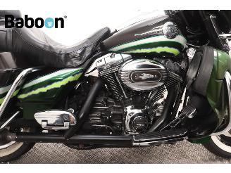 Harley-Davidson  FLHTCUSE CVO Ultra Classic picture 12