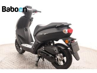 Peugeot  Kisbee Black Edition picture 6