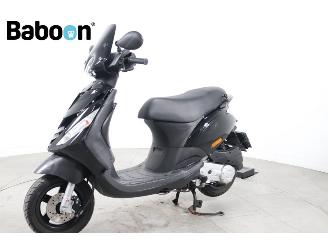 Piaggio  Zip 45KM picture 4