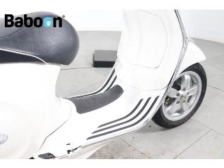 Vespa  Primavera 45KM picture 12