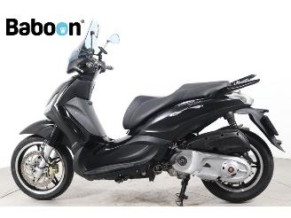 Piaggio Beverly 350 Sport Police ABS picture 5