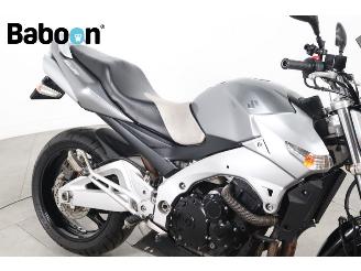 Suzuki  GSR 600 picture 11