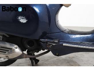 Vespa  Primavera 45KM picture 10