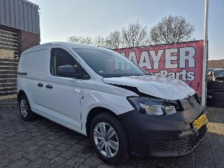krockskadad bil bedrijf Volkswagen Caddy cargo 2.0 TDI Comfort 2024/10