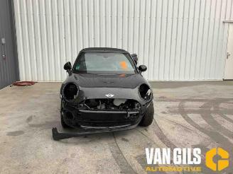 Uttjänta bilar auto Mini Mini Mini Cabrio (F57), Cabrio, 2014 1.5 12V Cooper 2016/6