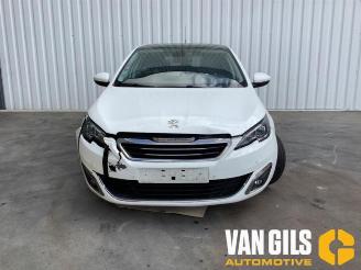 Uttjänta bilar auto Peugeot 308 308 (L3/L8/LB/LH/LP), Hatchback 5-drs, 2013 / 2021 1.2 12V e-THP PureTech 130 2014/7