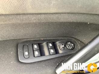 Peugeot 308 308 SW (L4/L9/LC/LJ/LR), Combi 5-drs, 2014 / 2021 1.2 12V e-THP PureTech 130 picture 9