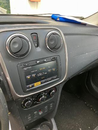 Dacia Logan  picture 16