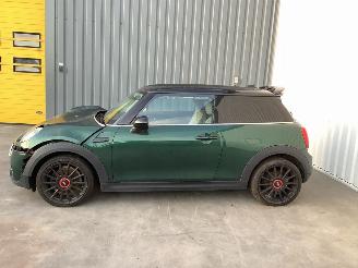 skadebil auto Mini Cooper S 2.0 16V Cooper S 2014/8