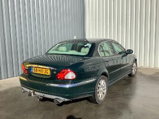 Jaguar X-type 2.5 V6 picture 6