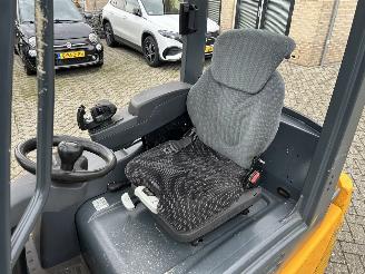 Jungheinrich  EFG 220 330ZZ picture 8