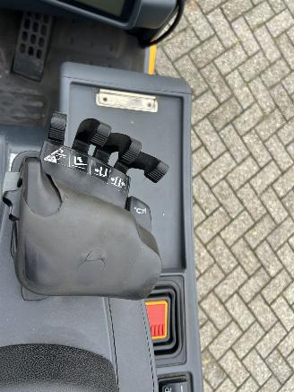 Jungheinrich  EFG 220 330ZZ picture 9